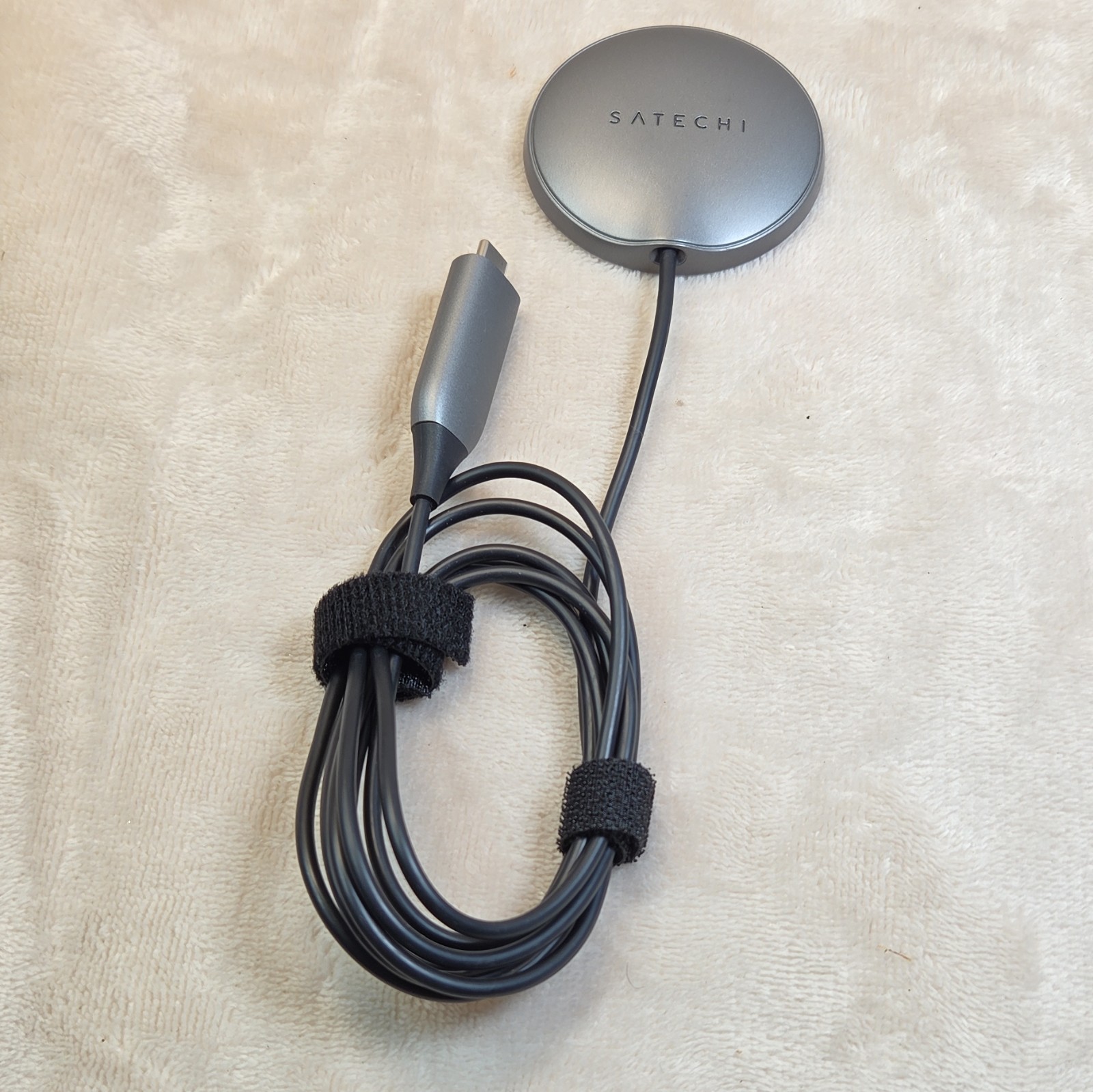 Satechi USB-C to Magnetic Charger Adapter for Apple Watch Gray/White 1m ST-AWMC