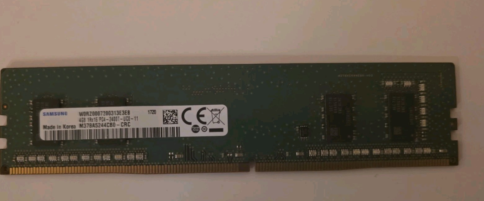 Samsung 4GB DDR4-2400MHz Desktop RAM PC4-2400T 1Rx16 UDIMM M378A5244CB0-CRC