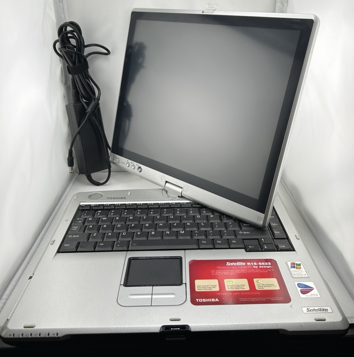 Toshiba Satellite R15-S822 Laptop Convertible Tablet TESTED Charger NO HDD