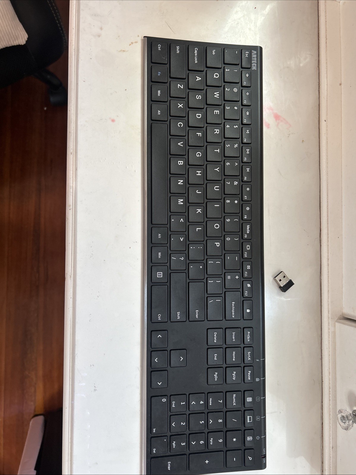 Arteck Hw192 Slim Wireless Keyboard With Charger And USB/ Dongle 