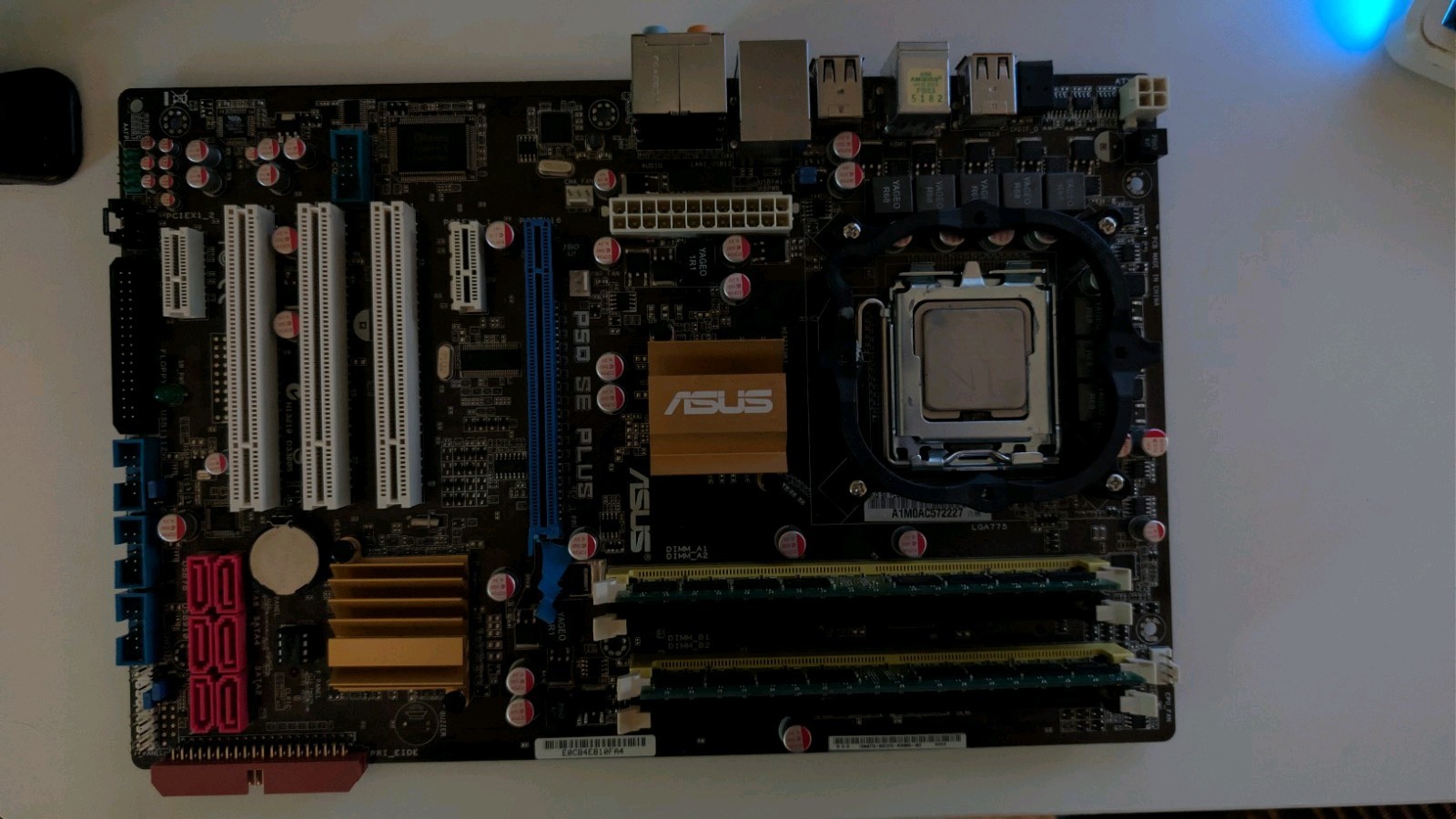 ASUS P5Q SE Plus Motherboard 4GB DDR2 LGA 775