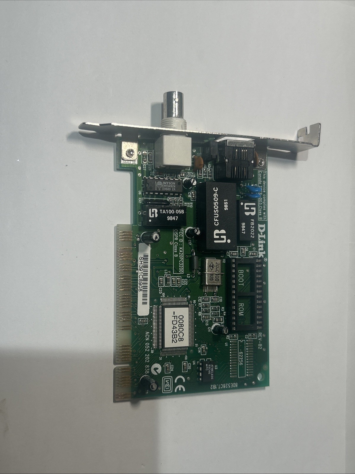 D-Link DE-528CT, a 10 Mbps combo Ethernet PCI network interface card (NIC)
