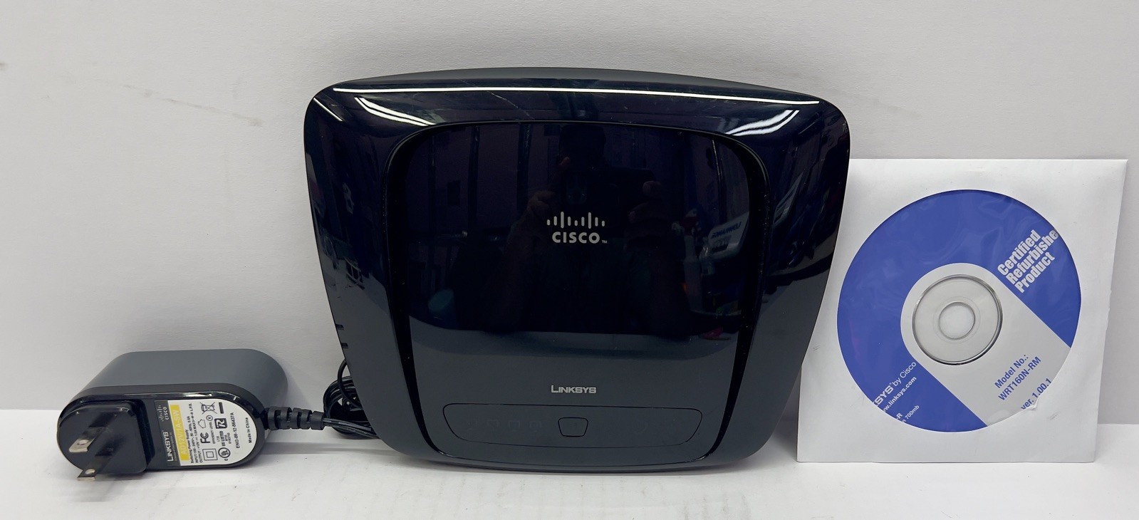 Linksys ultra range plus wireless -N Broadband Router WRT160N V2 by Cisco works
