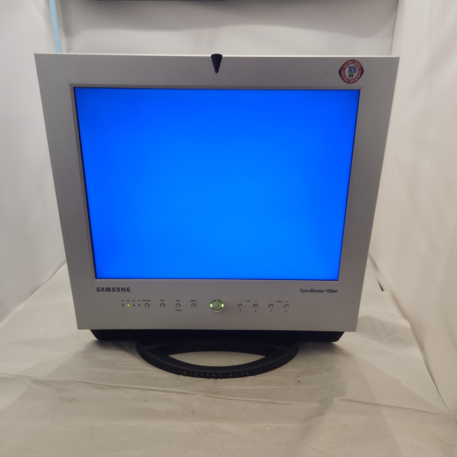 Samsung SyncMaster 150MP 15" LCD TV/Monitor For Gaming Or TV