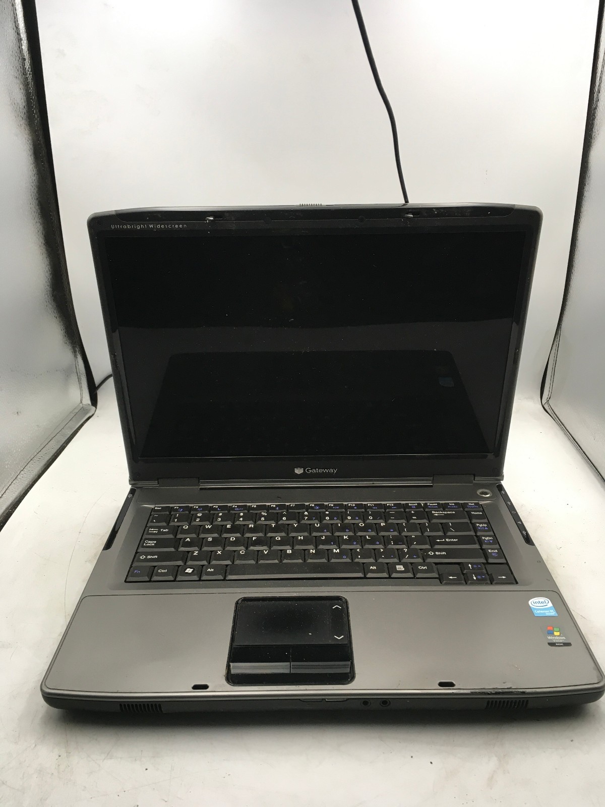 GATEWAY MA7 ML6228 - FOR PARTS/NO POWER - INTEL CELERON M - NO RAM -READ DESC-BB