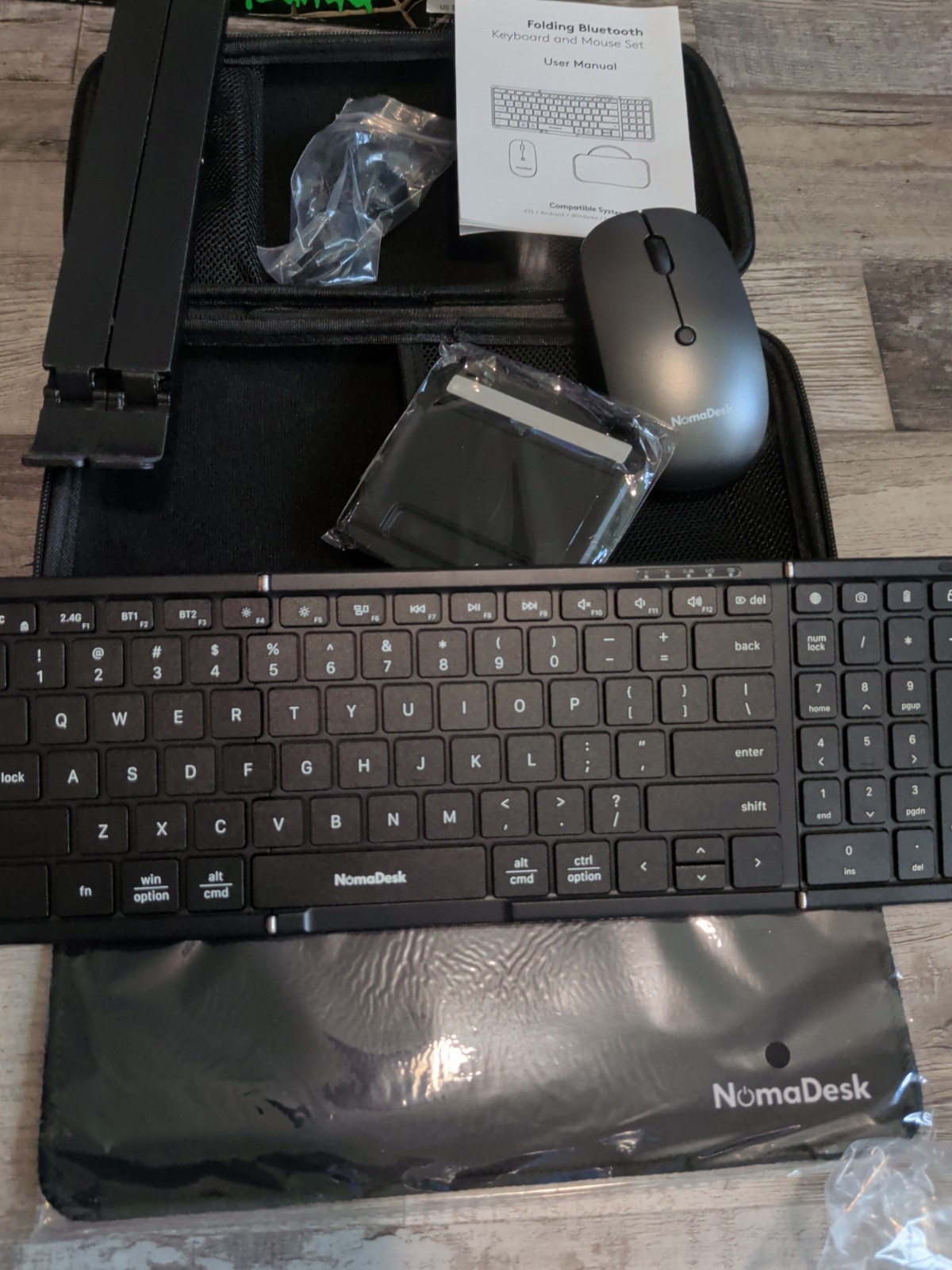NomaDesk DeskMate Pro Portable workstation + Mouse pad + Travel Tech Organizer