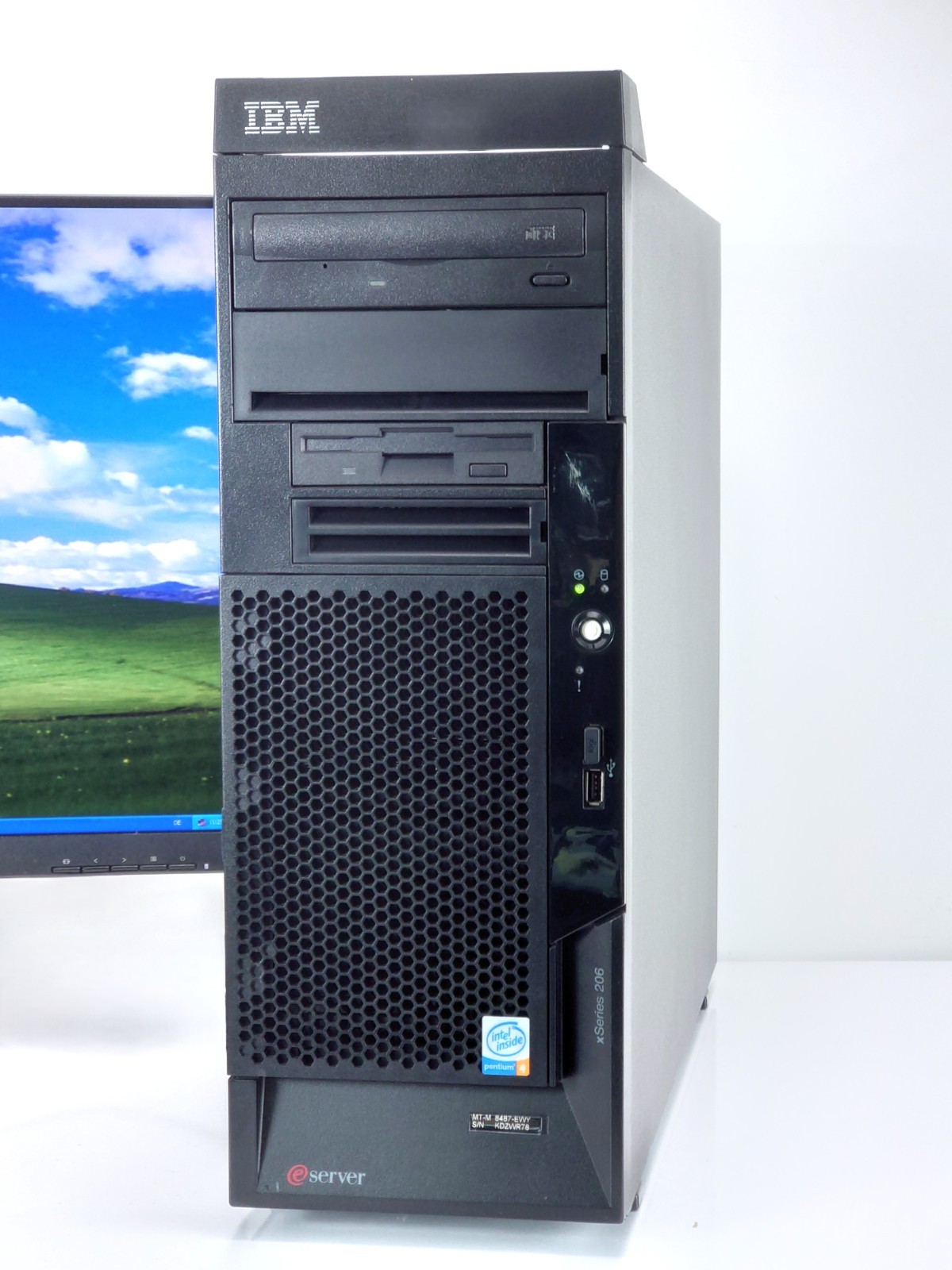 IBM Retro Windows XP Machines PC Pentium 4 3.20 GHz 2GB Floppy 500GB LPT 2x COM