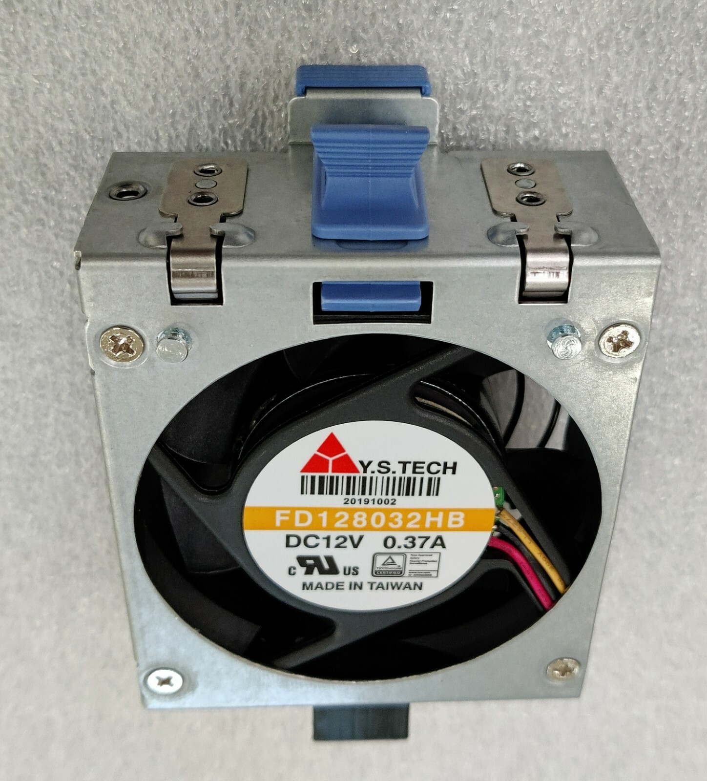 New Y.S Tech FD128032HB Hot Swappable Case Fan, DC 12V, 0.37A x 1PC