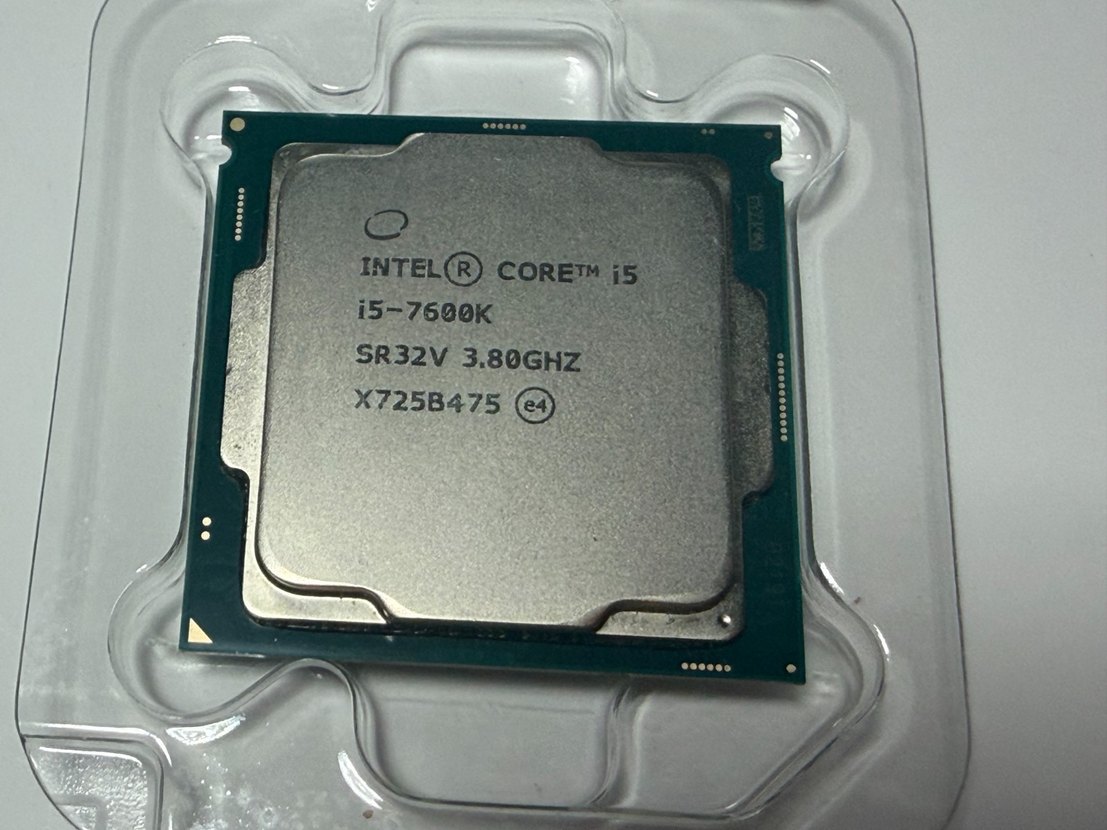 Intel Core i5-7600K 3.8 GHz Quad-Core  Processor SR32V
