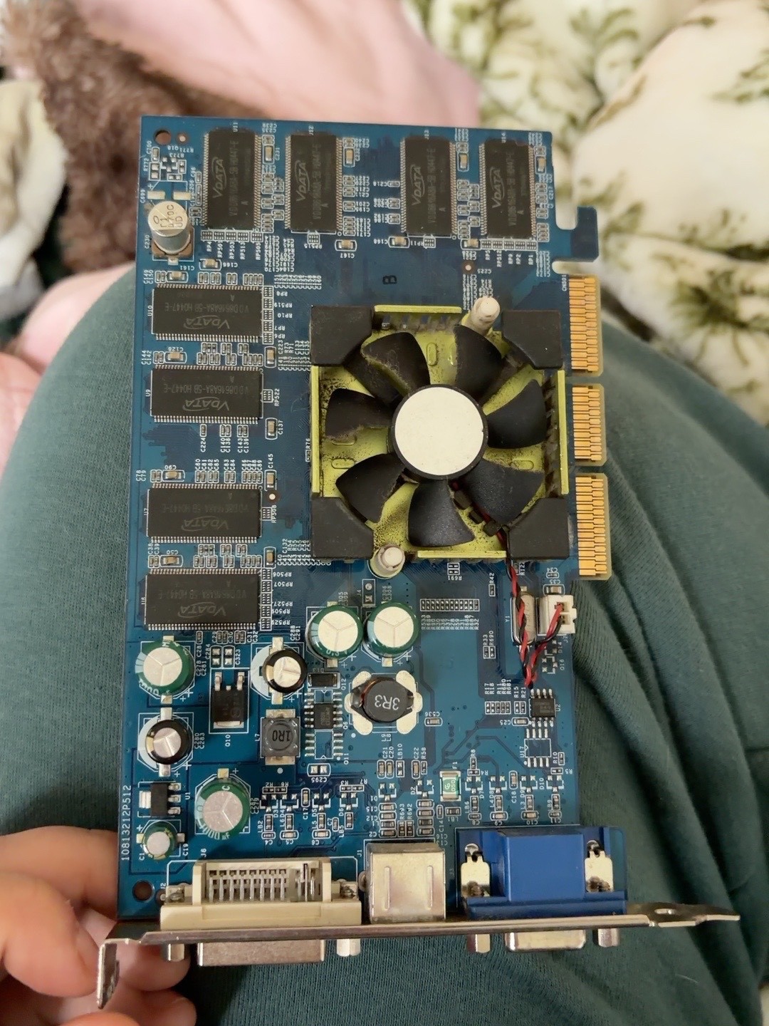  NVIDIA GeForce FX 5200 256MB DDR AGP GPU