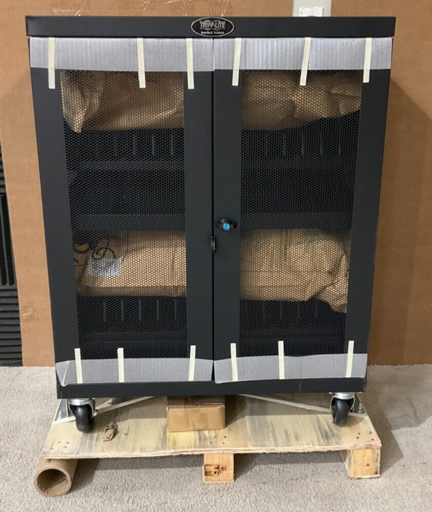 Tripp Lite Laptop Storage Charging Station Cart 32 CSC32AC ✅❤️✅❤️