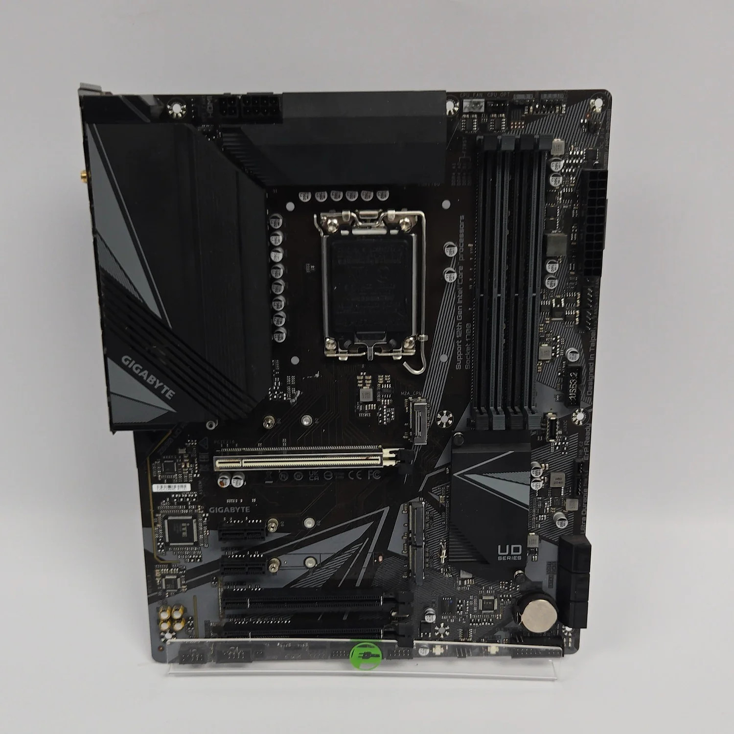 Gigabyte Z690 UD AX DDR4 LGA 1700 ATX Intel DDR4 Motherboard