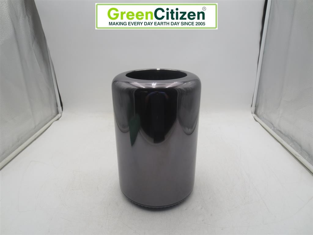 Apple Mac Pro Late 2013 Quad Core Xeon E5-1620 v2 3.7GHz 32GB RAM 1TB SSD D300x2
