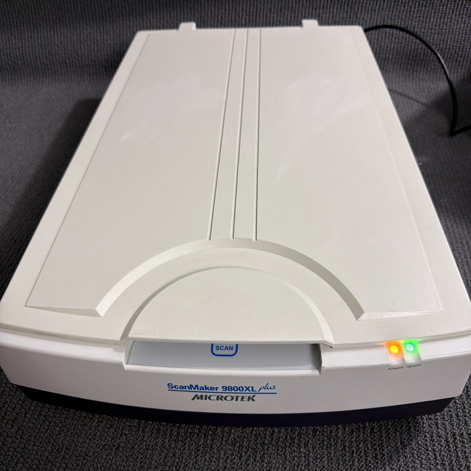 MICROTEK ScanMaker 9800XL PLUS Wide Format Scanner  MRS-3200A3L