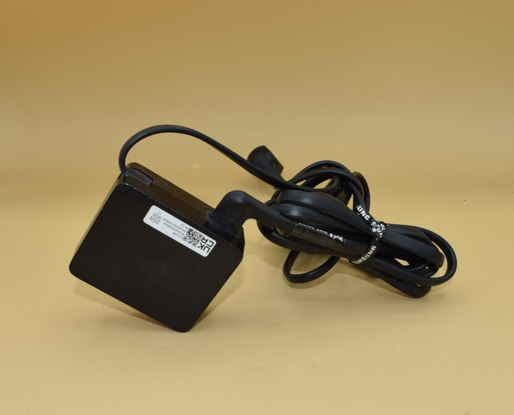 Samsung Monitor Power Cord 25W BN44-00989A A2514 RPN 14V 1.79A AC Adapter