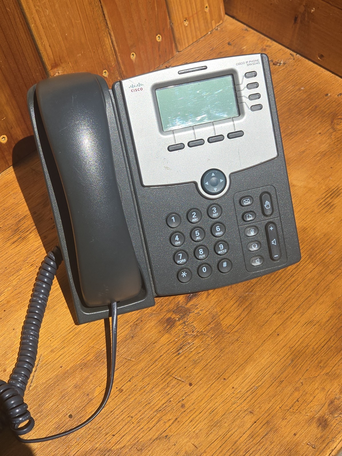Cisco SPA 504G 4-Line, 2-Port Switch PoE IP Phone