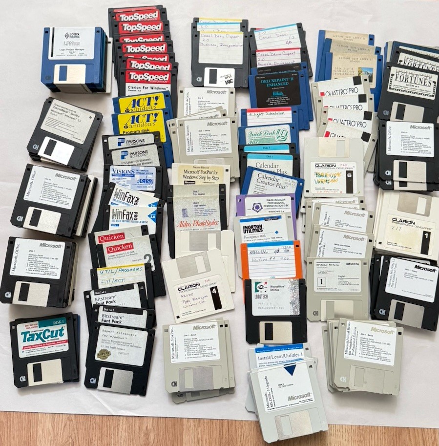 Vintage 3.5” Floppy Disks – Microsoft Software, DOS & PC Games. Lot of 170