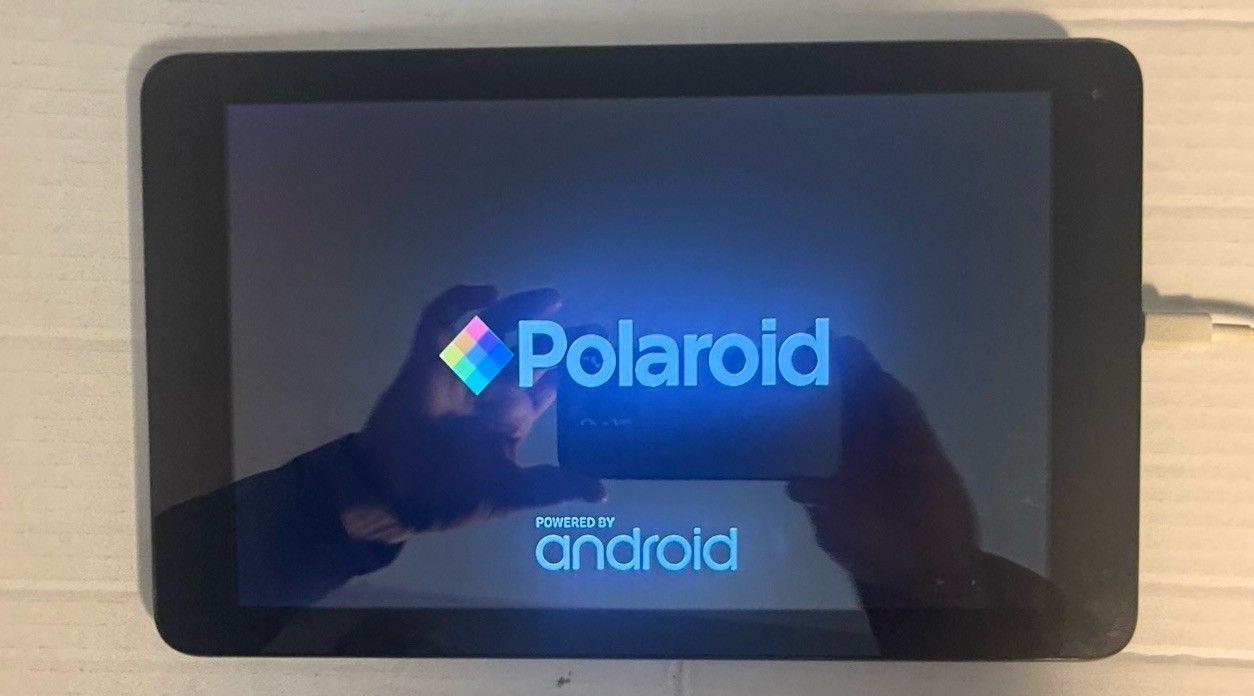 Polaroid L10 10.1” Android 5 Tablet 16GB Wi-Fi Tested Fully Working 