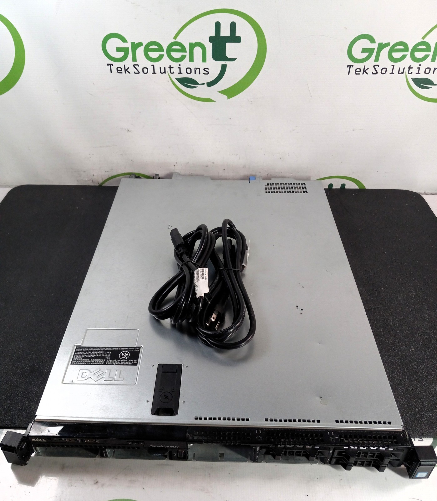 Dell PowerEdge R430 8-Bay 2.5" 2x Xeon E5-2640v3 2.4GHz 16GB RAM H730 2x PSU