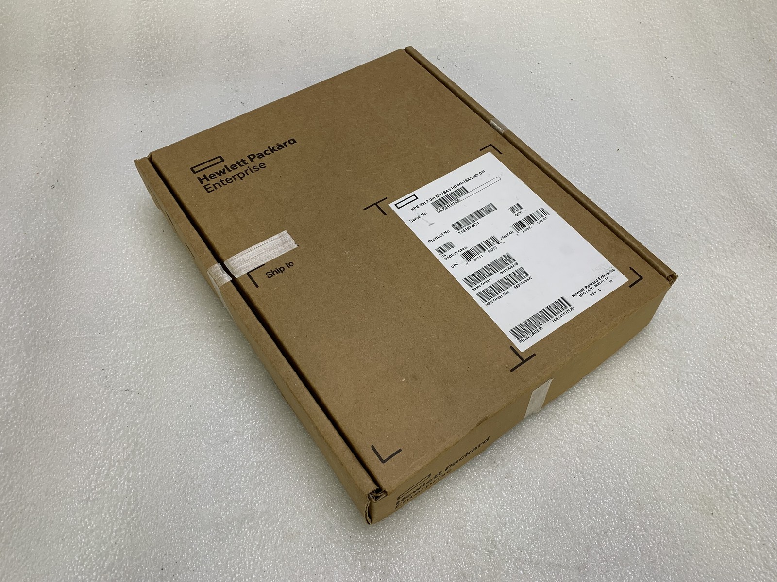 HPE Ext 2.0m MiniSAS HD-MiniSAS HD-MiniSAS HD Cable, 716197-B21