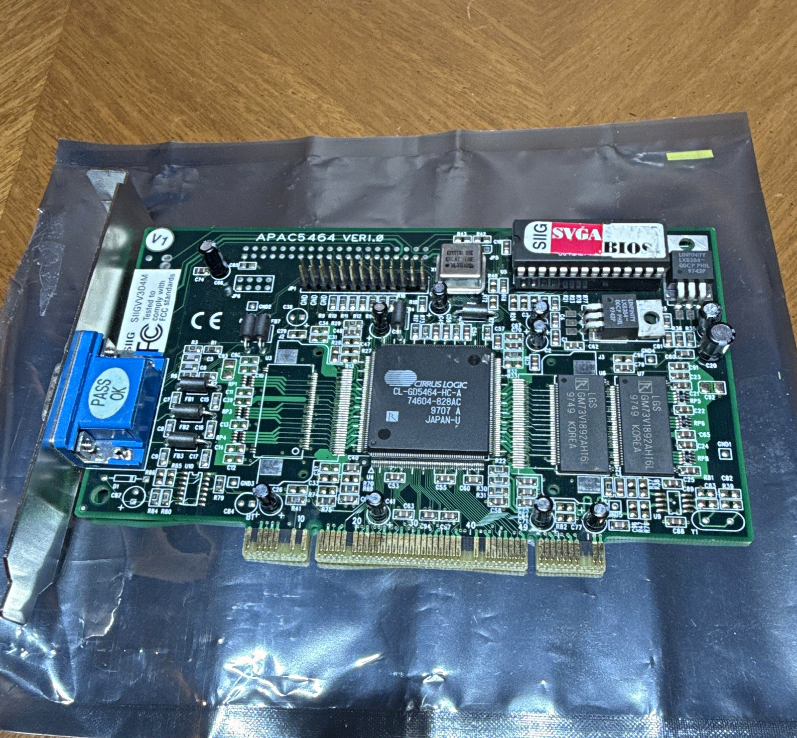 Cirrus Logic CL-GD5464 PCI SVGA VGA Video Graphics Card 4MB