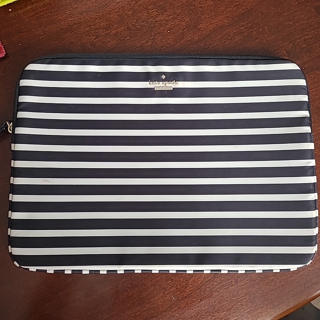 Kate Spade 14" Computer Laptop Sleeve Case Bag Black and White Stripes, Padded