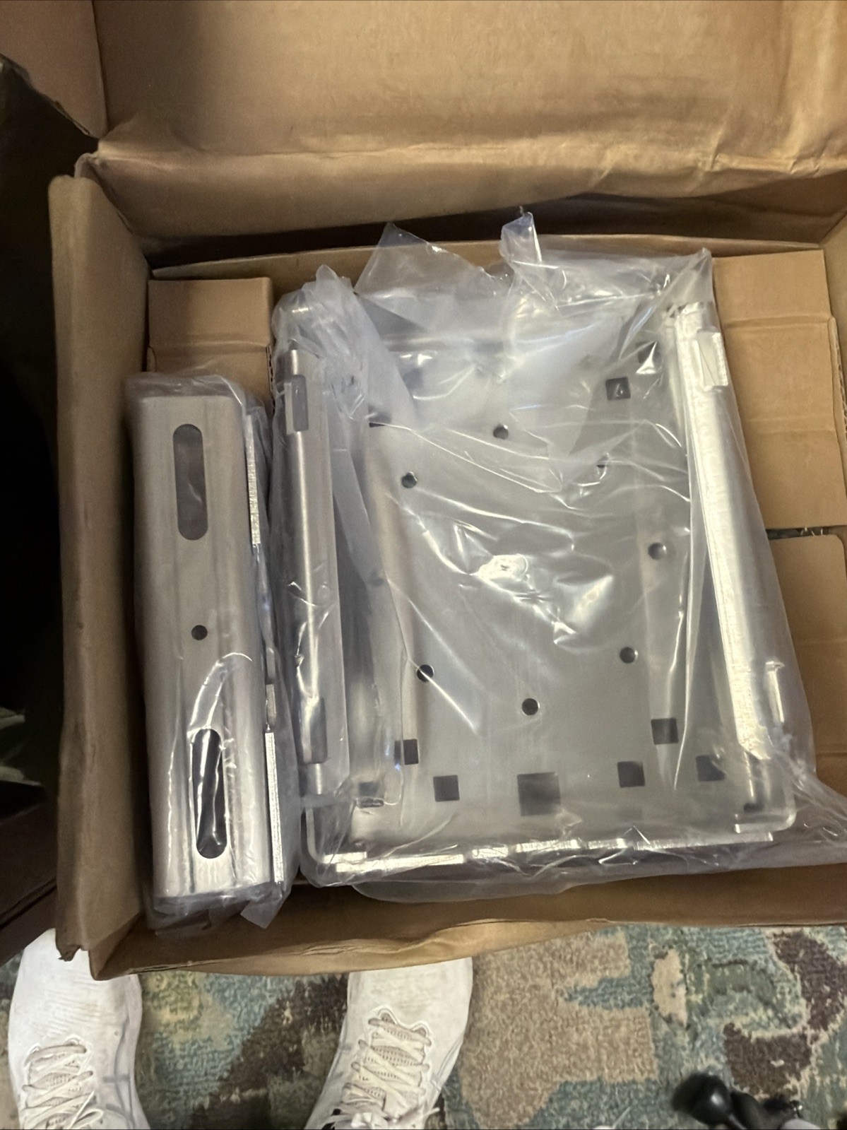 Cisco Foxconn Rack Mounting Kit 53-3708-01 Rev A0 (BOX 2 OF 2) *FREE SHIPPING*