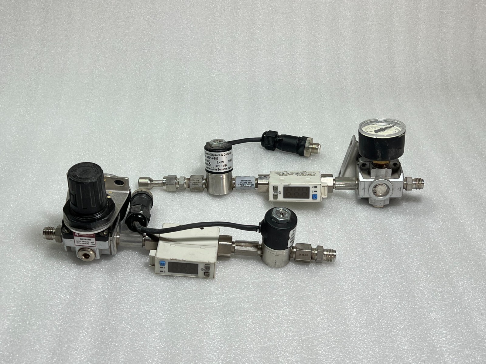 LOT OF 2 PCS SMC PFM710-N01-B-M Flow Switch & Marsh MA13R1NM  & SENSOR A2014-S83