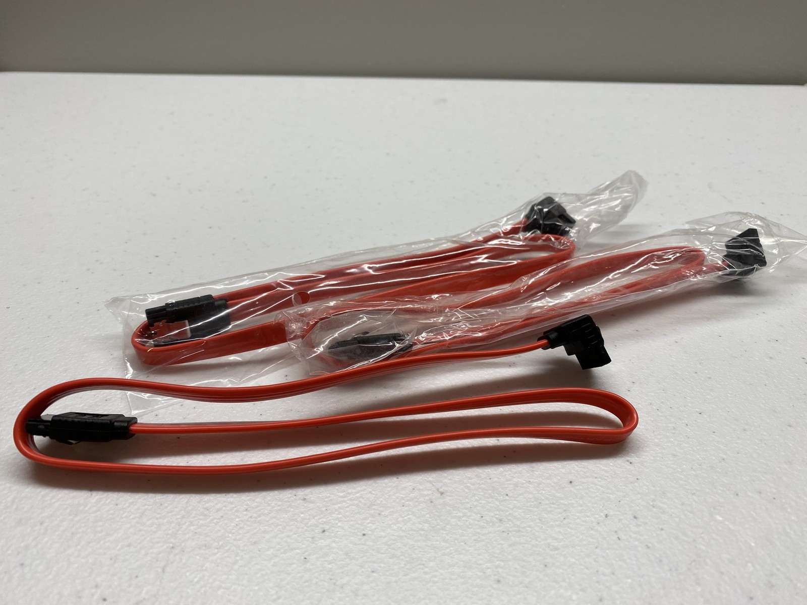 20 Inch Serial ATA SATA-II 3.0Gbps Straight to 90 Degree Angled Data Cable