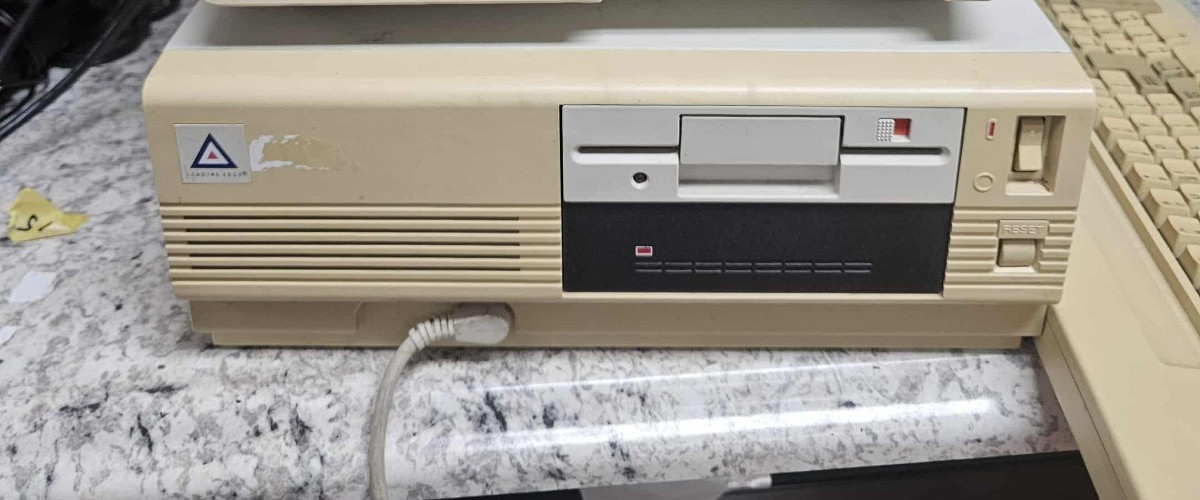 Retro Vintage Leading Edge DC-2011 Desktop Computer 1985 Computer Only