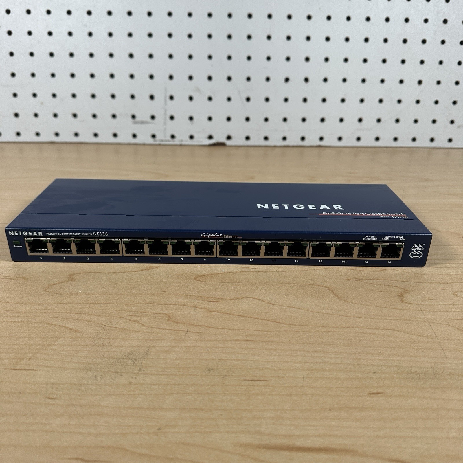 NETGEAR ProSafe GS116 V2 16-Port Gigabit Switch No Power Cord