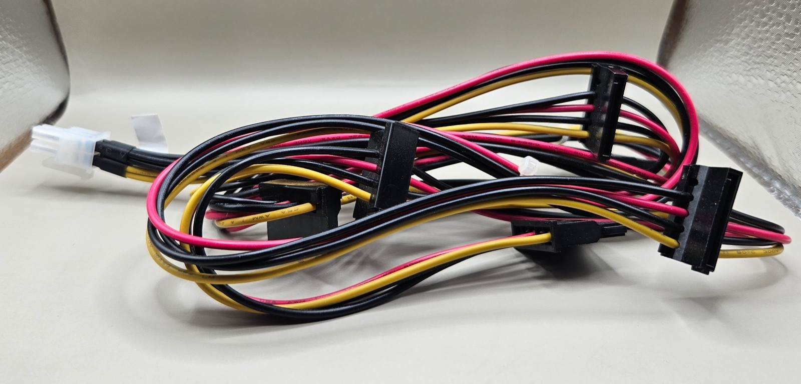 ASRock Rack Original SATA Power Cable (80cm) for ROMED4ID-2T Motherboard