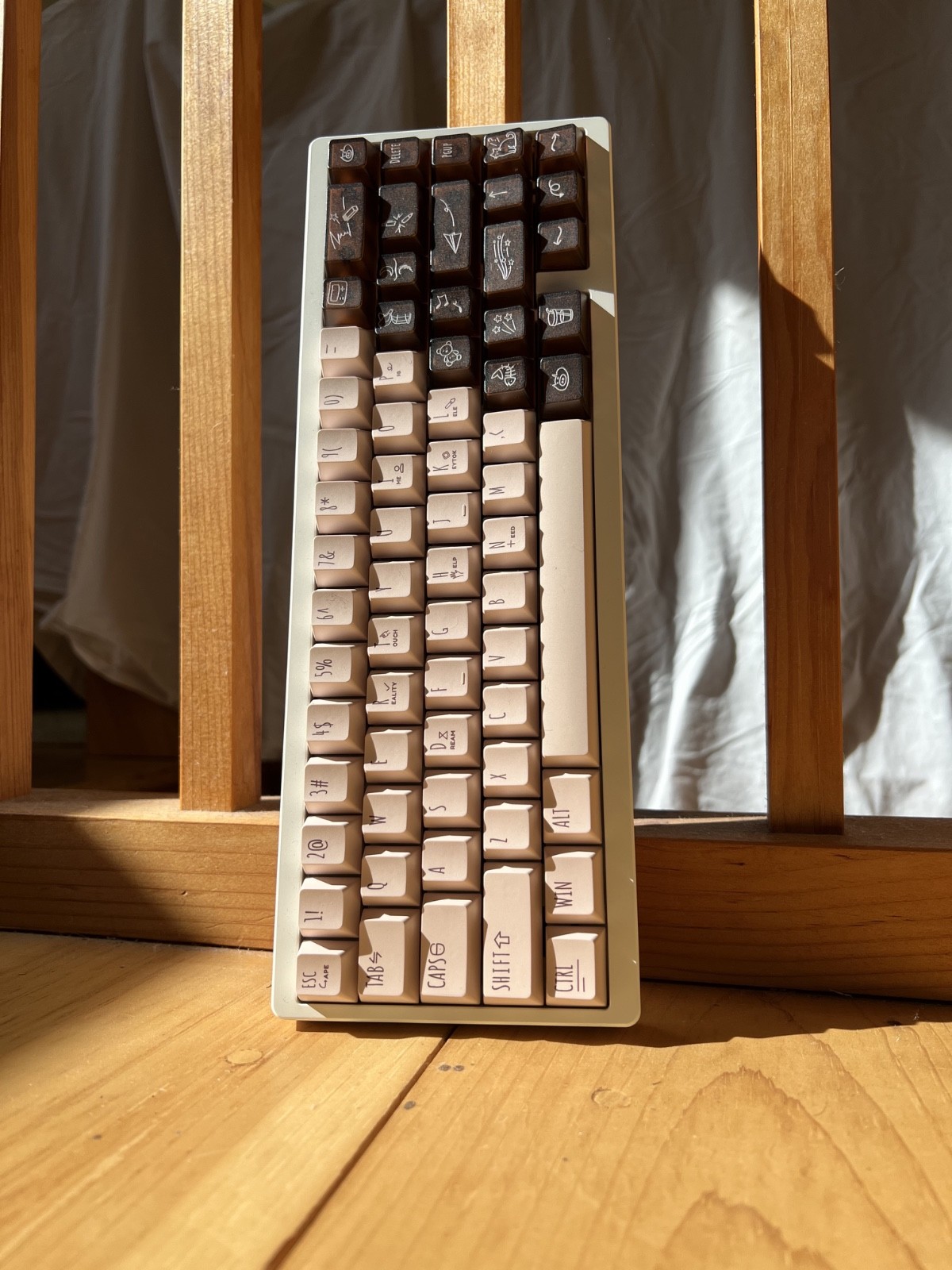 Custom Gaming Keyboard High Quality PBT Keycaps High Quality Creamy Switches