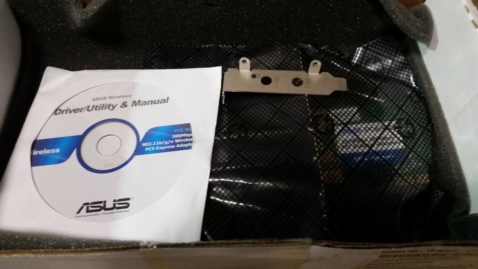 ASUS PCE-N13 802.11b/g/b Wireless PCI-Express Adapter Card