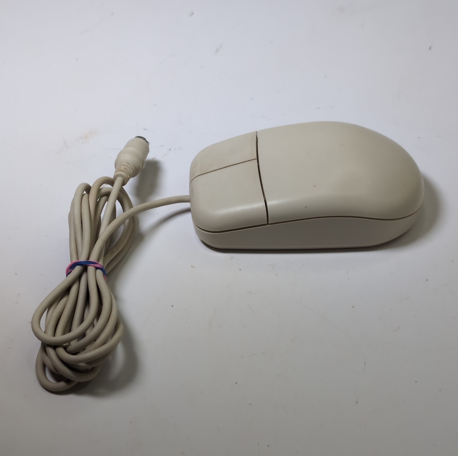 Exc Vintage 2-Button PS/2 Mouse - EW4ECM-S3102 Mitsumi ECM-S3102  Tested Working