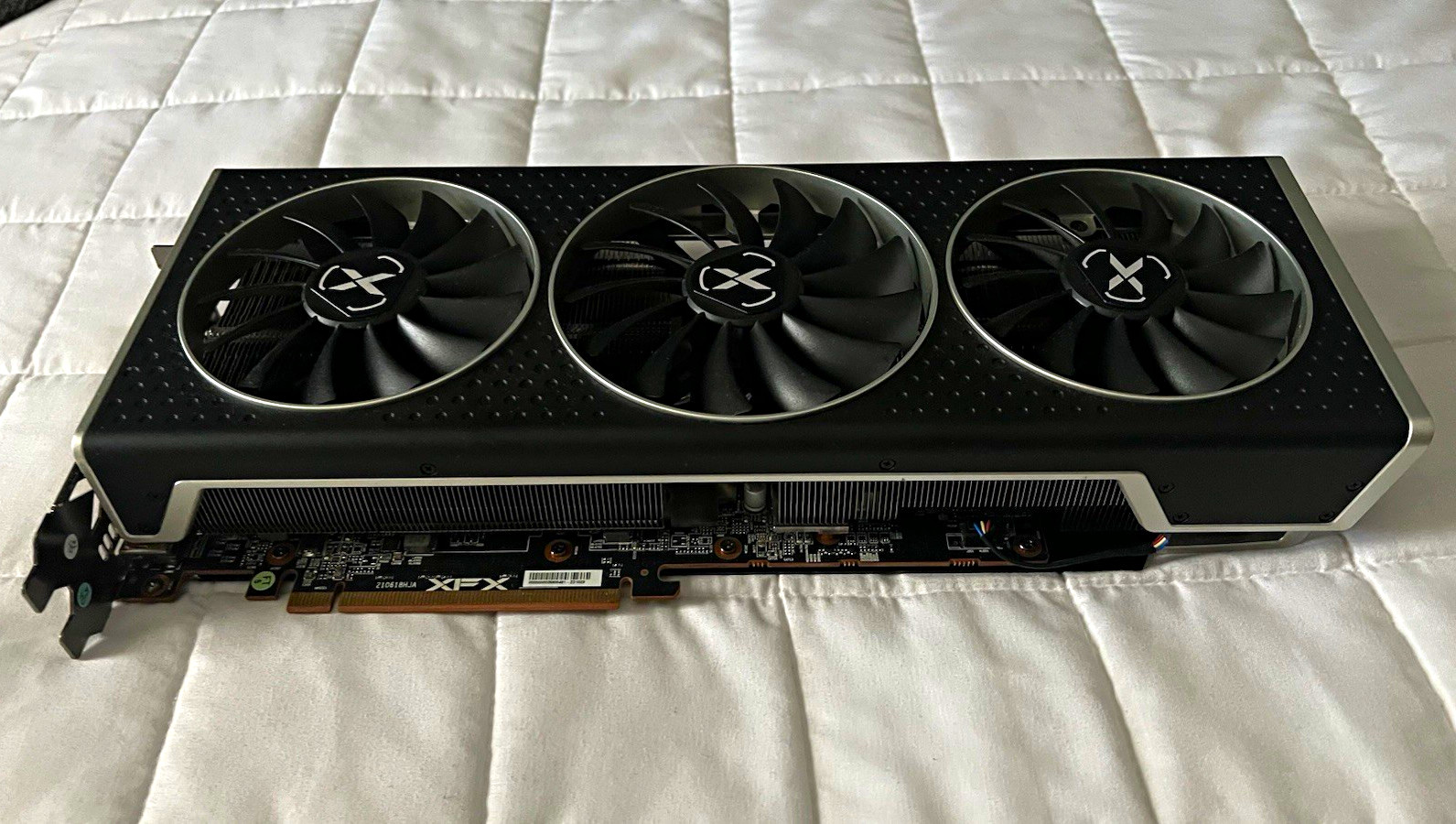 XFX AMD Radeon RX 6750 XT QICK Triple Fan GPU, Multiple Monitor Support