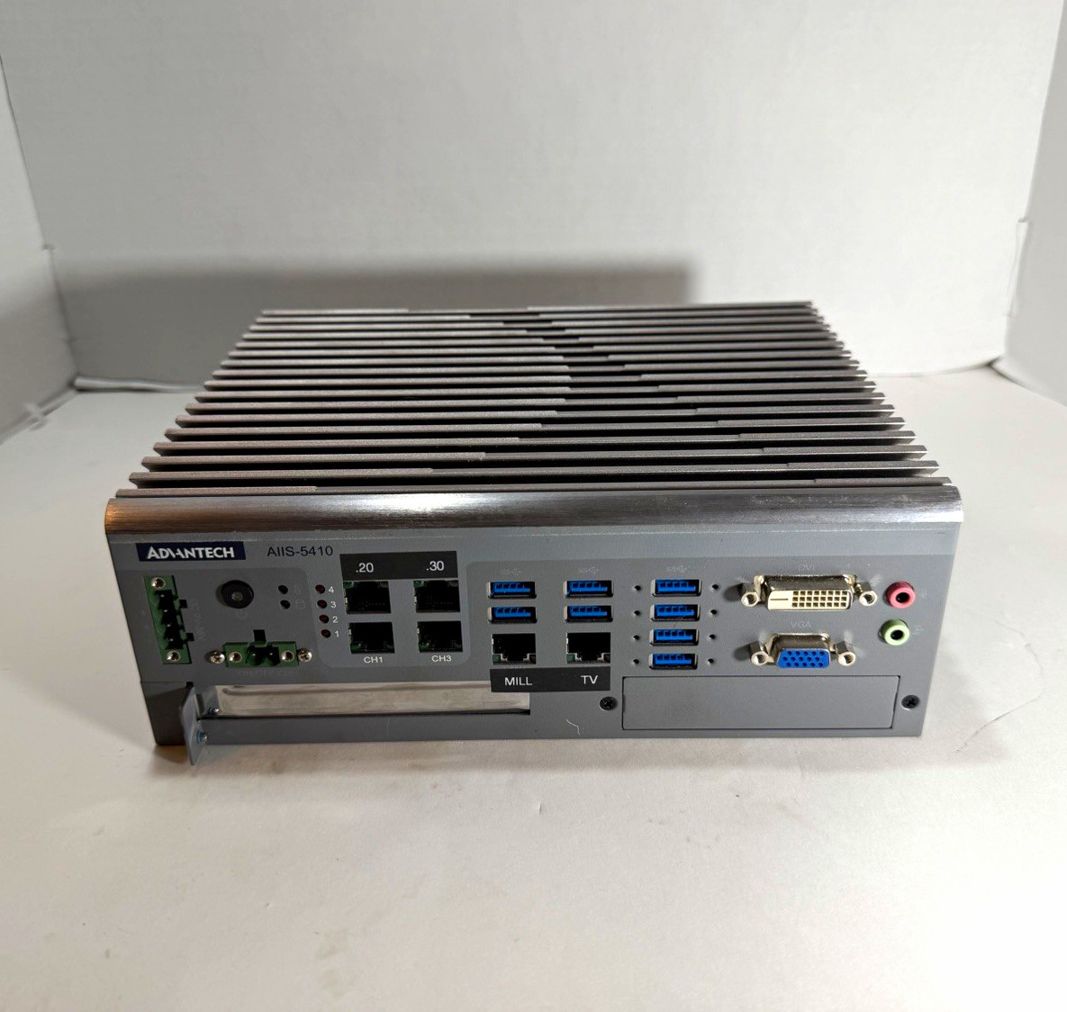 Advantech AIS-5410P Fanless Industrial Mini PC USB Ethernet VGA RS-232 AIS-5410P