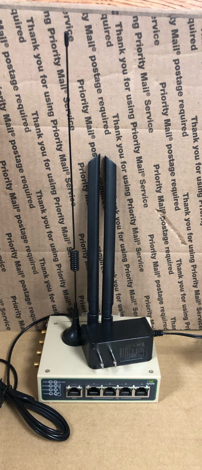 INHAND IR615 4G LTE W/ WI-FI S-FB23-WLAN CELLULAR ROUTER W/AC-ADAPTER BUNDLE