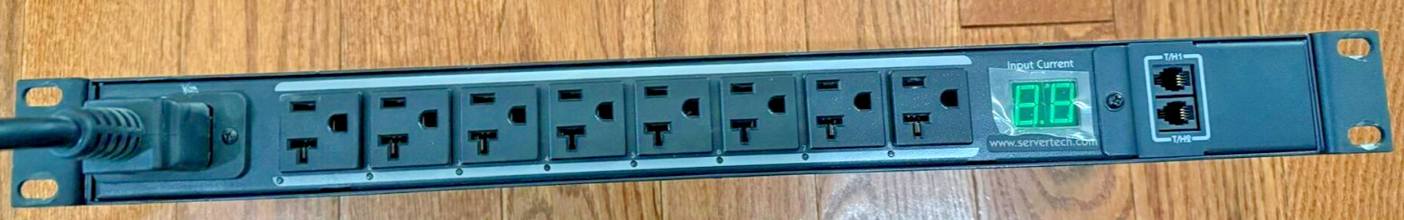 ServerTech CX-8H1A113 Switched Rack PDU 8-Out 120V 16A - With power cord