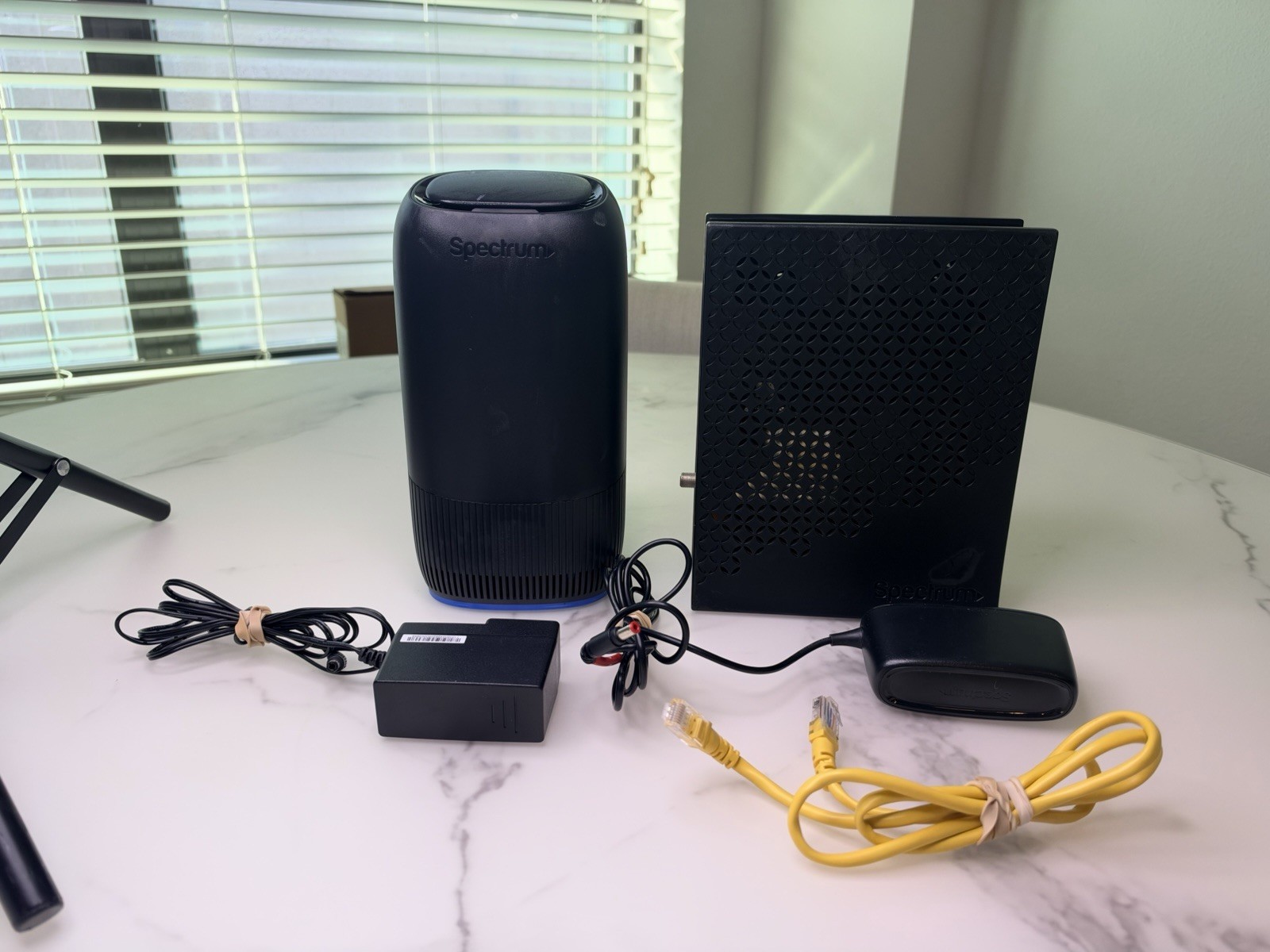 Spectrum WiFi 7 Tri Band SBE1V1K Advanced Home Wireless Router &Cable Modem