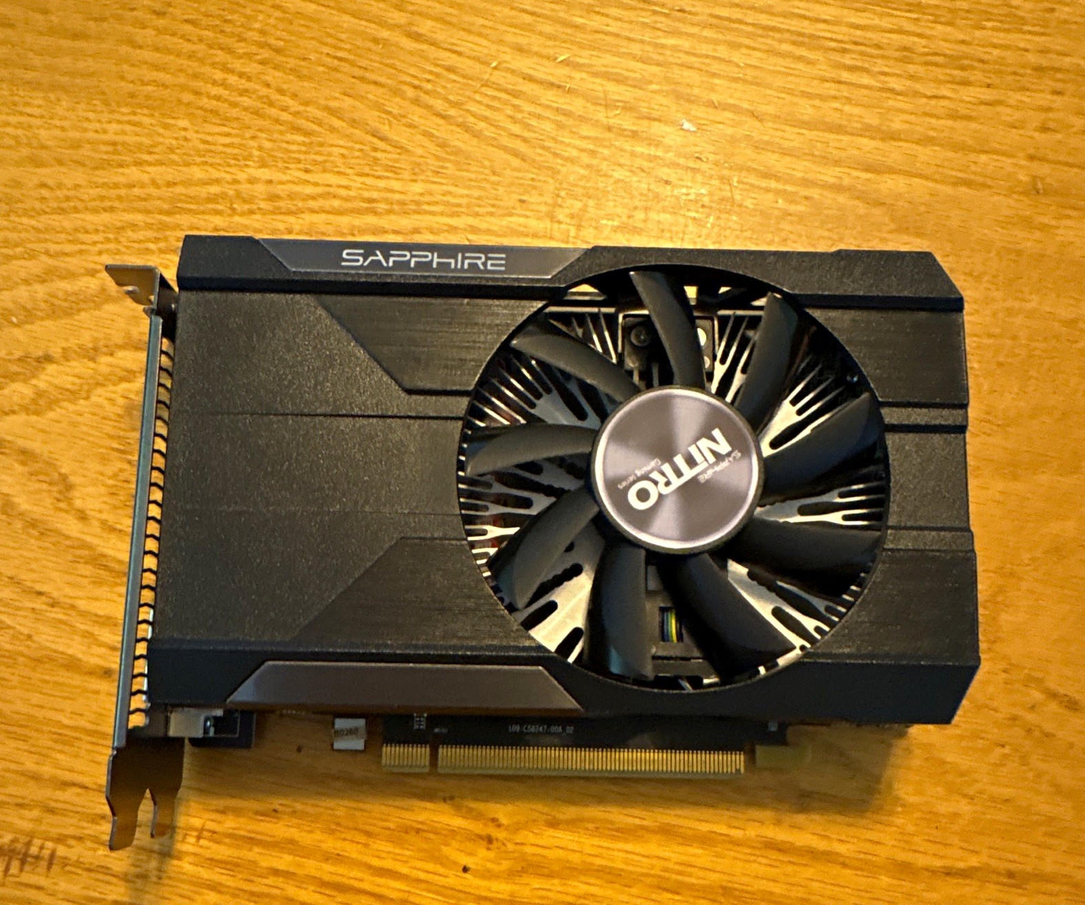 SAPPHIRE AMD Radeon R7 250 2GB GDDR5 PCIe x16 HDMI/DP/DVI DirectX 12
