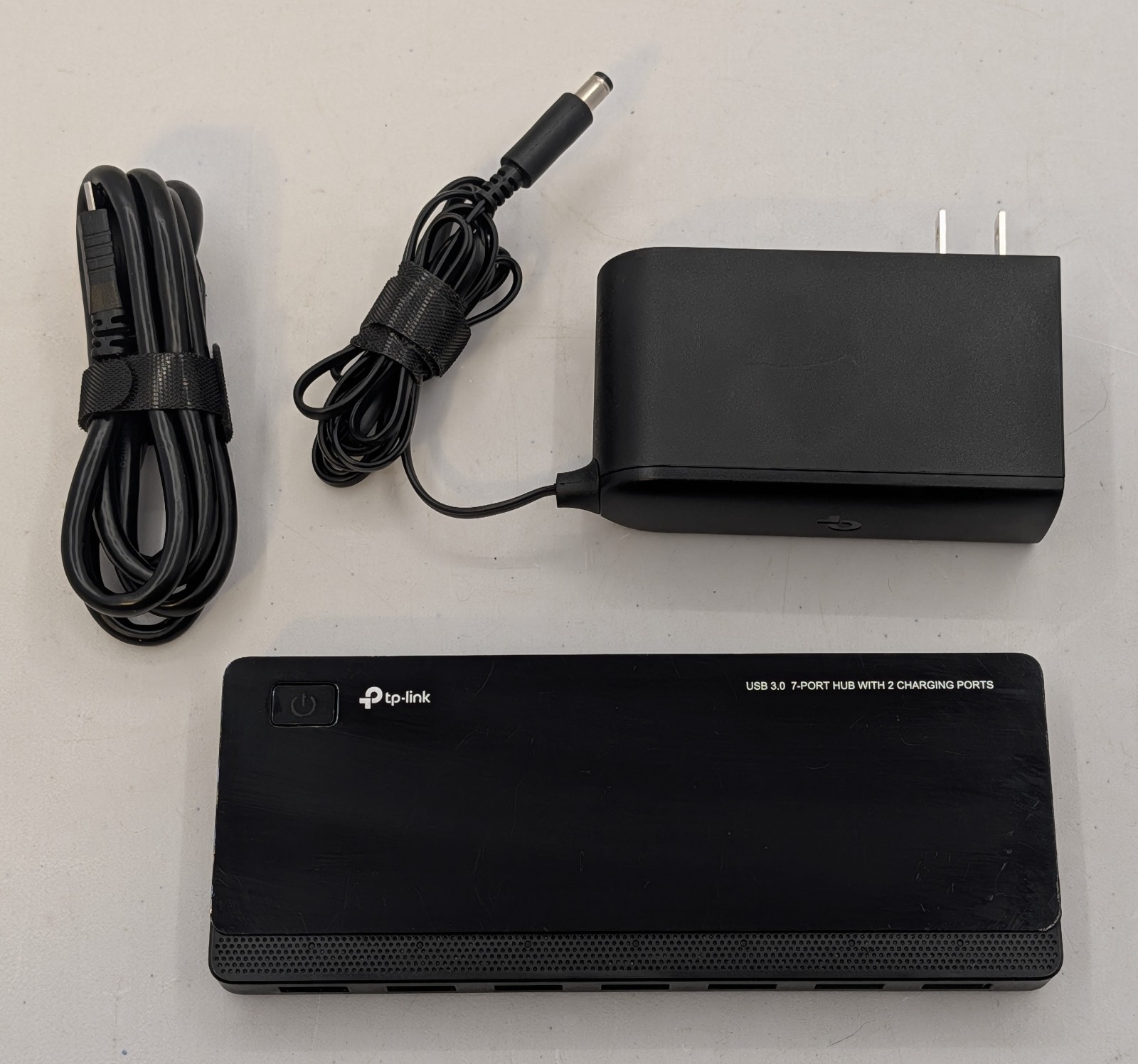 TP-Link Powered USB Hub 3.0 with 7 USB 3.0 Data Ports and 2 Smart Charging