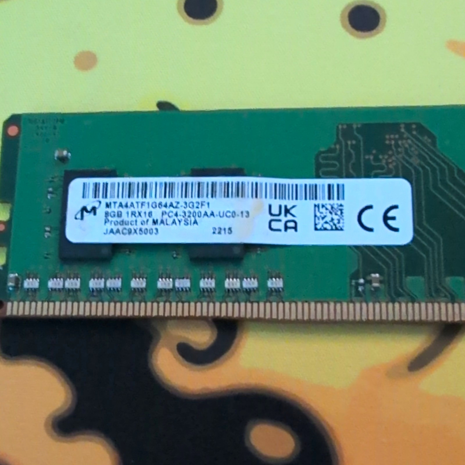 Micron 8GB DDR4 SO-DIMM 260-Pin PC4-3200AA Non-ECC RAM MTA4ATF1G64AZ-3G2F1