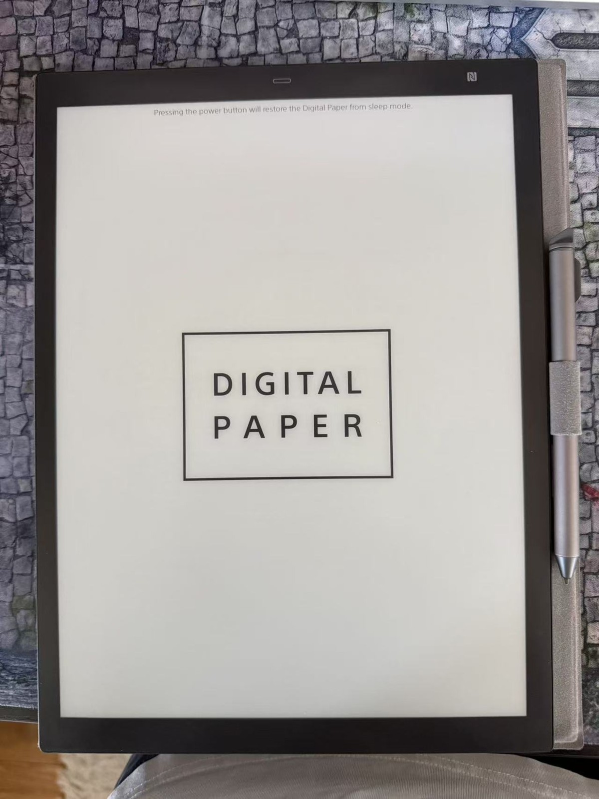 Sony DPT-RP1 13.3" Digital Paper E Ink Tablet Bundle + Stylus Cover Box