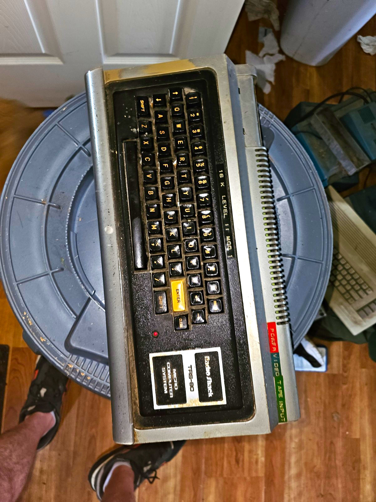Radio Shack TRS-80 Vintage Home Computer System Model 26-1001