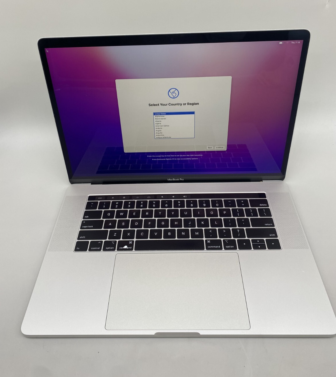 Apple MacBook Pro 15" A1990 2018 i7-8850H 2.6GHz 512GB SSD 16GB DDR4 Silver Fair