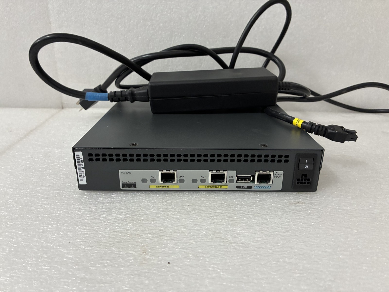 Cisco PIX 506E 2-Port Firewall VPN Network Security Appliance W/ AC Adaptor