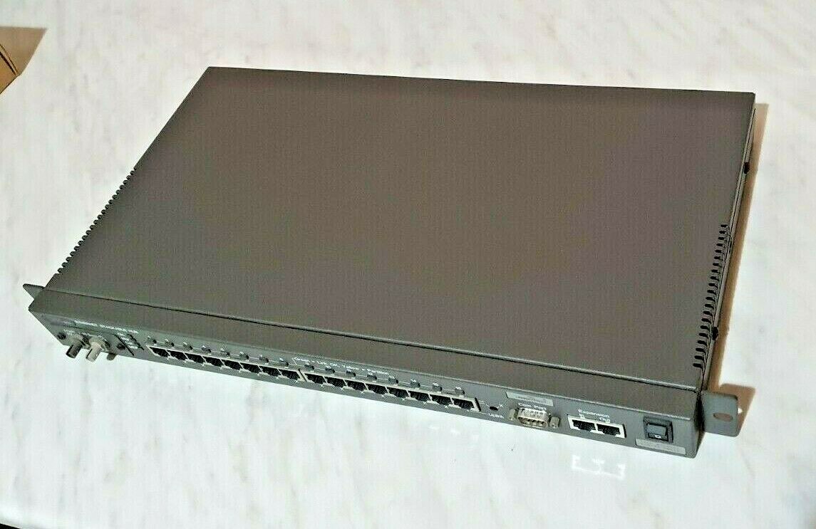 IBM 8224 - 16-Port Ethernet Office Network Stackable Hub + 10Mbit Fiber
