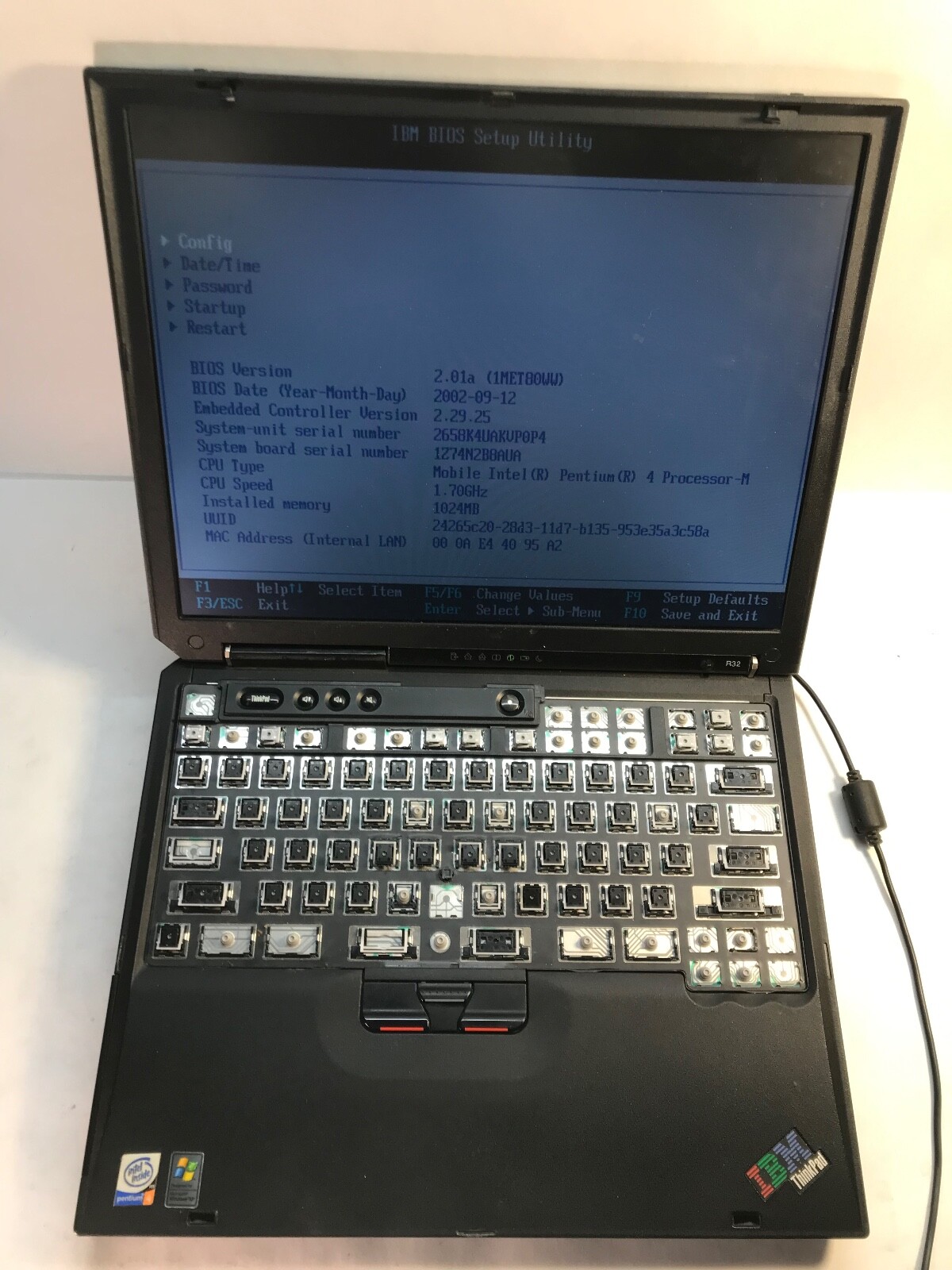 IBM ThinkPad R32 15" Intel Pentium 4 -MISSING ALL KEYS/BOOTS BIOS- MZ