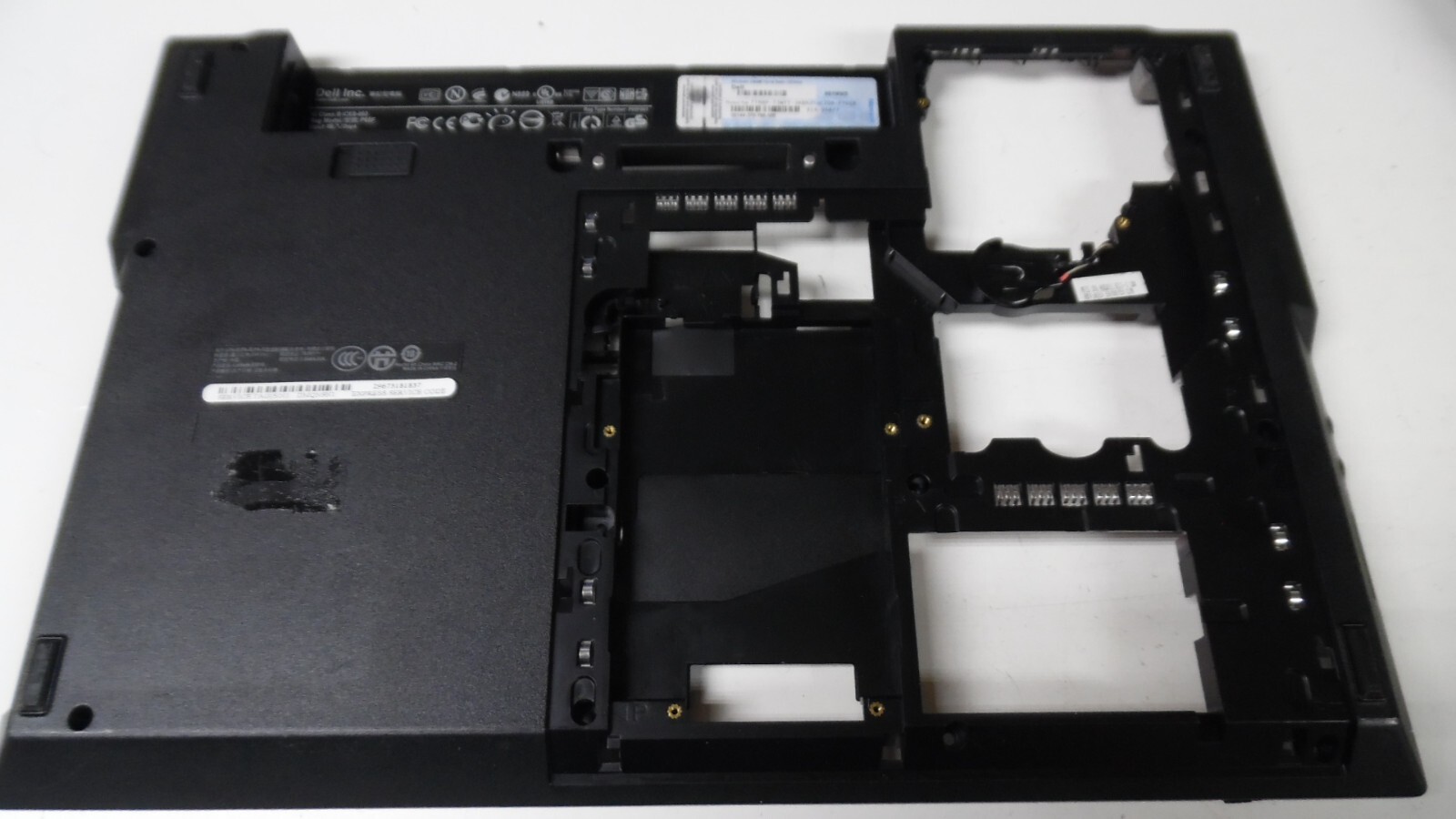  XF82H 0XF82H Dell Latitude E5510 - Bottom Base Case *